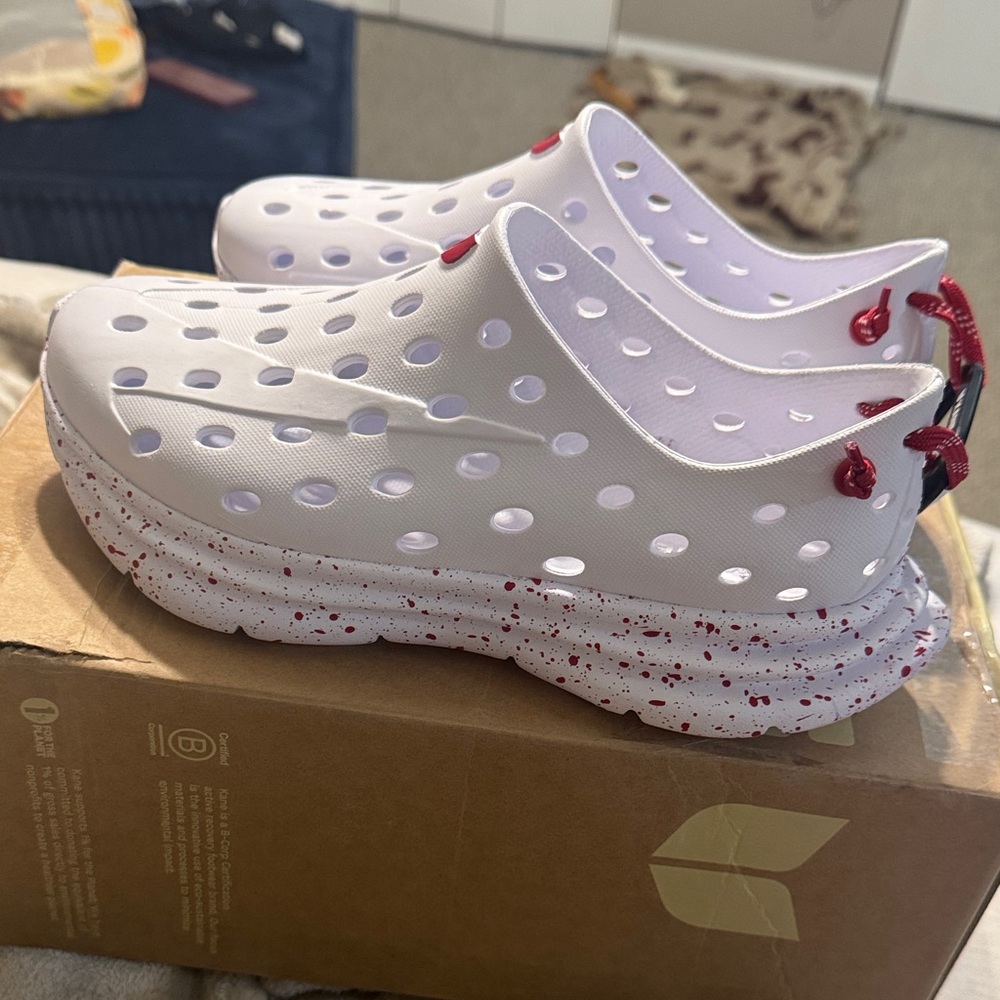 Kane revive White and Red Slip-On Shoes